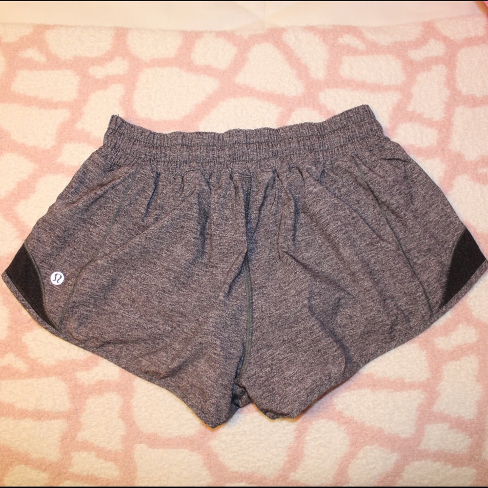 Lululemon hotty hots 2.5